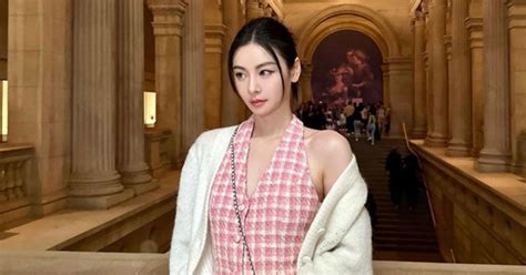 Danh T Nh Hot Girl Trung Qu C B N Ngo I Xinh P B N Trong Nhi U Ti N