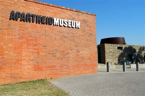 Soweto Highlights Tour With Apartheid Museum And Lunch