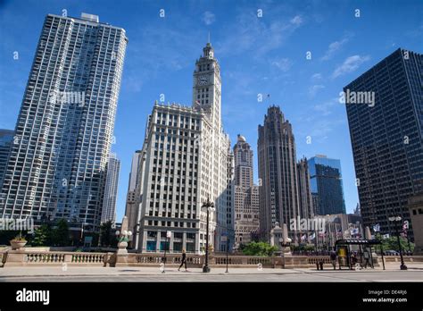 Wrigley Building in Chicago Stock Photo - Alamy