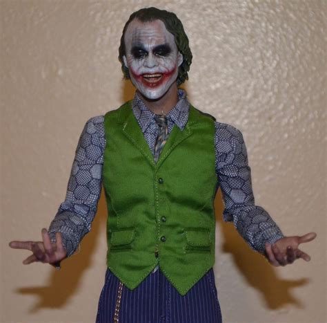 TheEvilEmpire Hot Toys Heath Ledger Joker Sixth Scale Figure DX Series