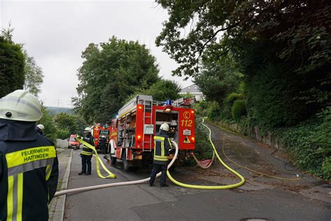 Fw En Brand Im Wohnhaus Feuerwehr Hattingen Rettet Vier Personen Im