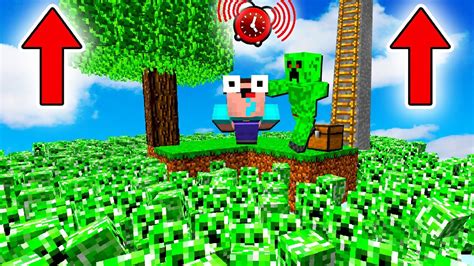 Noob Skyblock But Creepers Rises Every 10 Seconds In Minecraft How To