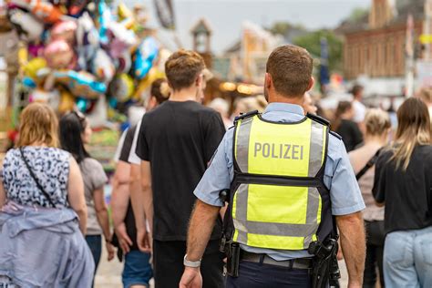 Polizei Volksfest Bb Foto Ex Stuggi Tv