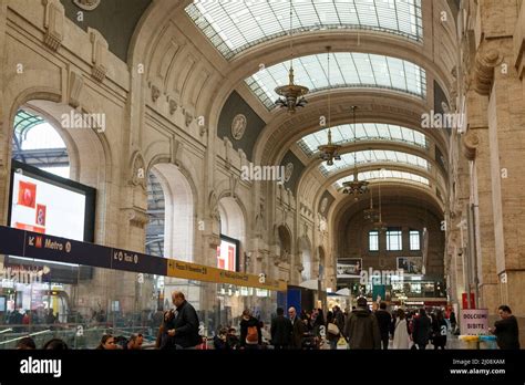 Sala Degli Arrivi Di Milano Central Sation Il Marzo La