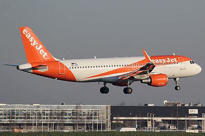 OE IVV EasyJet Europe Airbus A320 214 WL