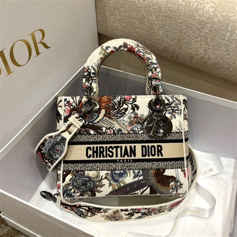 Replica Dior Medium Lady D Lite Bag In White Jardin D Hiver Embroidery