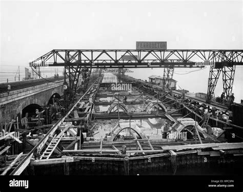 Construction Of The New Bridge Venice 1931 Stock Photo Alamy