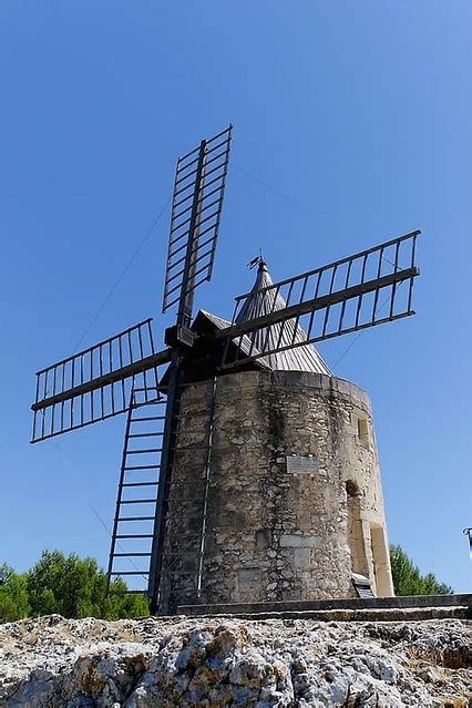 Le Moulin D Alphonse Daudet Fontvielle Jean Marc Camelin Flickr