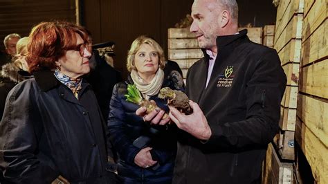 Confrontée à la colère des agriculteurs Annie Genevard promet des