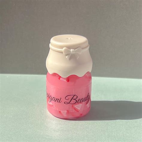 Strawberry Milk Lip Gloss Korean Kawaii Accessories Bottle Moisturizing Shiny Lip Gloss Vegan