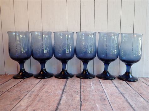 Vintage Pfaltzgraff Yorktowne Blue Wine Glass Set Of 6 Etched Flower