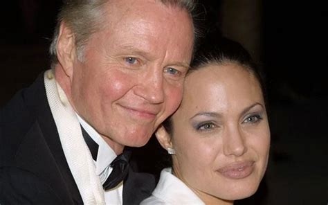 Jon Voight e Angelina Jolie Jon Voight Angelina Jolie, Who Is Angelina ...