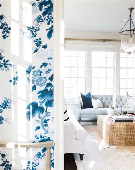 Beautiful rooms: blue & white floral beauty — The Decorista