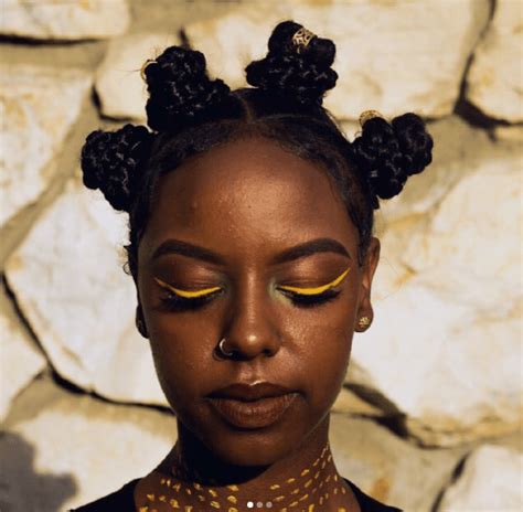 6 Fabulously Fresh Bantu Knots On Weave Hairstyles You Have To See