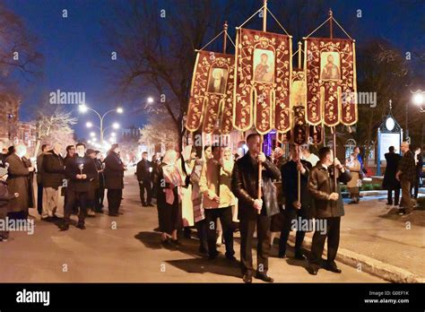 Montreal Canada April Hundreds Of Canadian Russians Celebrate The