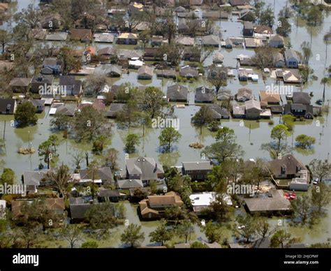 Hurricane katrina flood aerial hi-res stock photography and images - Alamy