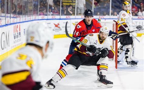 Springfield Thunderbirds Season Ends With 4 0 Loss To Chicago Wolves