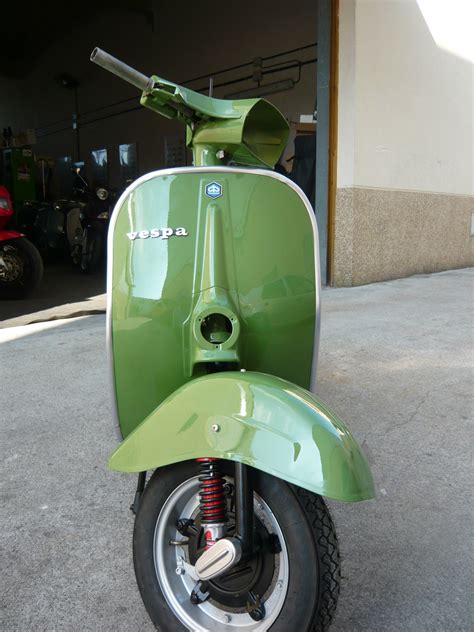 V Classics Motorcycles Vespa Nk 125 Primavera Verde Oliva