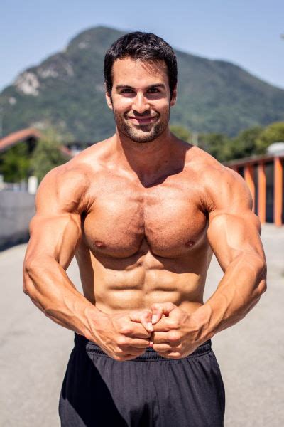 LE MEILLEUR EXERCICE PECTORAUX EN MUSCULATION Rudy Coia