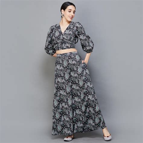 Buy Global Desi Women Floral Printed Top And Pant Set From Global Desi