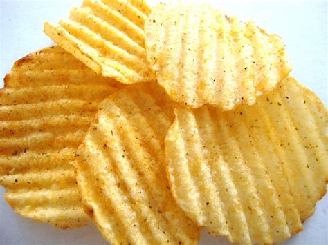 Lays Wavy Mango Salsa Potato Chips Snackeroo