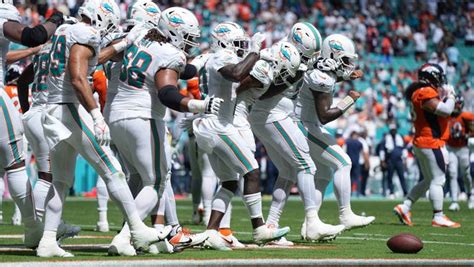 Miami Dolphins Snap Conclusions After 70 20 Defeat Of Denver Broncos