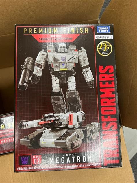 Takara Transformers War For Cybertron Premium Finish PF WFC 02 Megatron