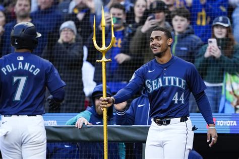 Castillo Pitches Seven Scoreless Innings Followed By The Seattle