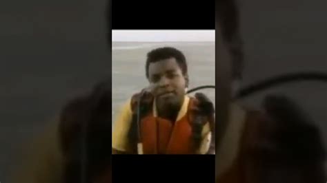 Reading Rainbow Levar Burton Shows Viewers His Wetsuit Youtube