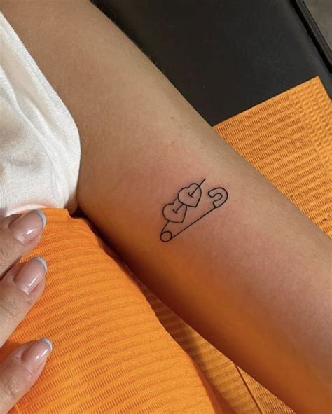 Pin Di Tuana Ece Su Stargirl Senza Tatuaggi Bozze Per Tatuaggi Idee