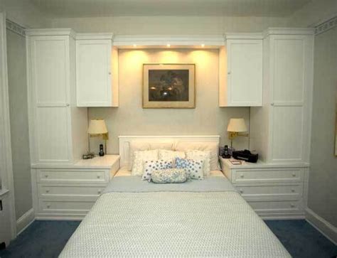 20 Bedroom Built Ins Around Bed