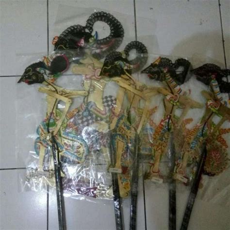 Jual Satu Set Wayang Kulit Pandawa Lima Dan Punakawan Di Seller