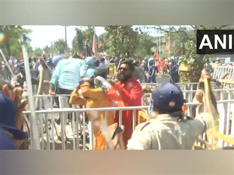 Jharkhand BJP Holds Protest Against Soren Govt