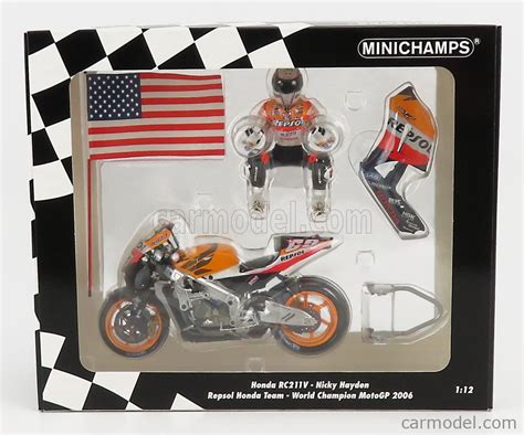 MINICHAMPS 122061169 Scale 1 12 HONDA RC211V N 69 MOTOGP NICKY HAYDEN