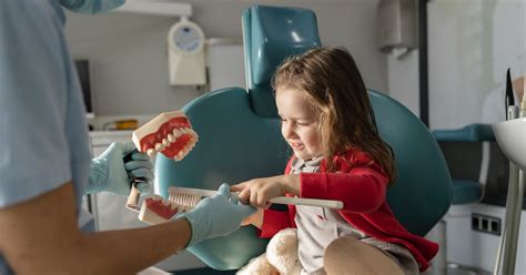 A Tiktok Dentist Claims Cavities Can Be Contagious Heres What You