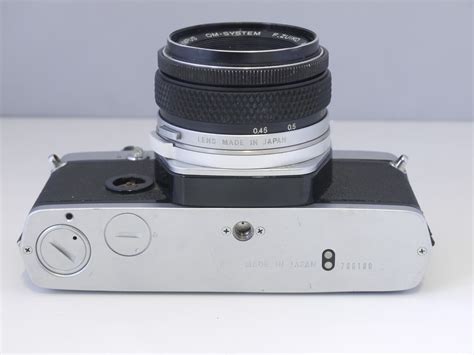 Olympus OM 1 Chrome 35mm SLR 50mm F1 8 F Zuiko OM Mount Lens MW