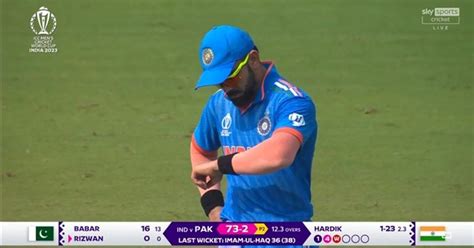 VIDEO IND Vs PAK Virat Kohli Trolls Muhammad Rizwan With An Imaginary