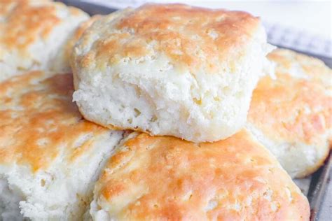 Buttermilk Biscuits | Foodtalk