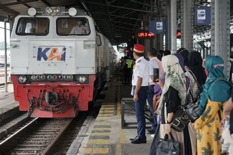 Catat Ini Perubahan Jadwal Keberangkatan Kereta Api Di Daop Semarang