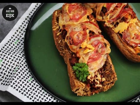 Gevuld Stokbrood Met Gehakt