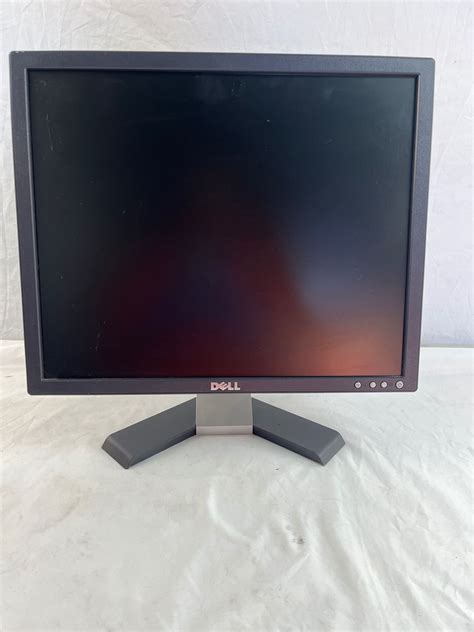 2006 Dell Desktop computer monitor