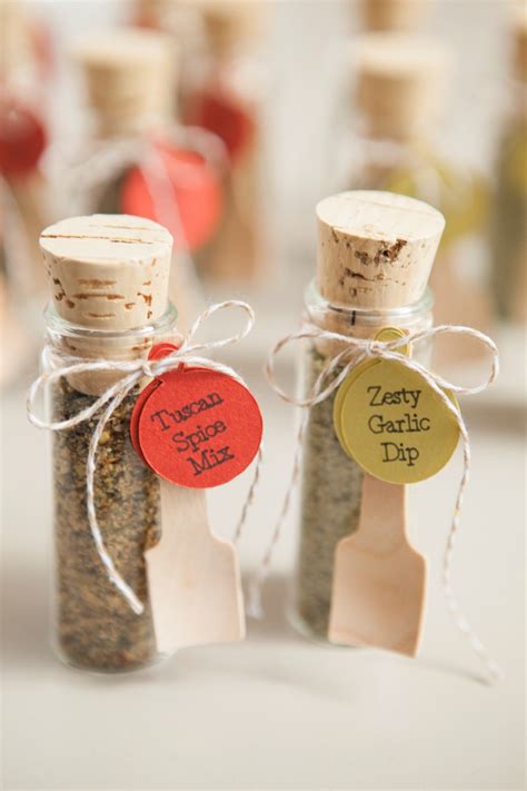 25 Easy To Make Diy Wedding Favors