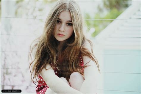 Alice Englert Wallpaper