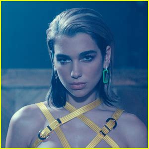 Dua Lipa Releases Dont Start Now Music Video Watch Dua Lipa