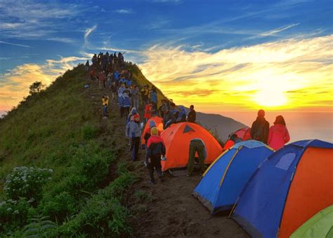 3 Gunung Favorit Pendaki Pemula Di Jawa Tengah