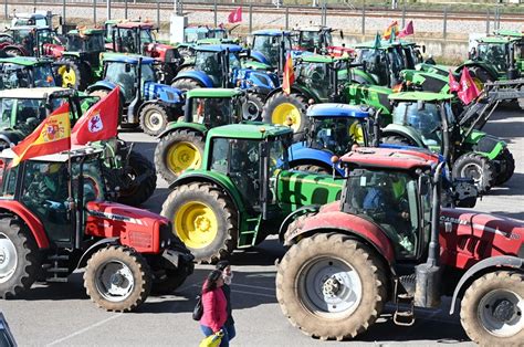 El Gobierno volverá a reunir a las organizaciones agrarias Asaja COAG