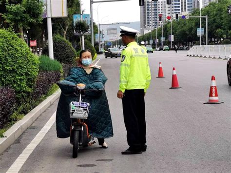 整治宣传“双管齐下”，固原交警二大队持续开展三轮汽车、摩托车、电动车专项整治行动