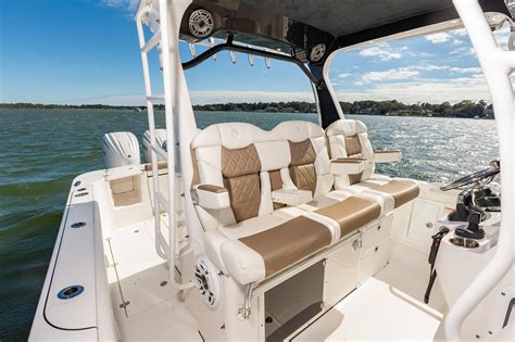 Edgewater 370cc 2022 Lorelei Hmy Yachts