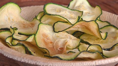 Cómo hacer chips de calabacín al horno Chips de zucchini sin aceite