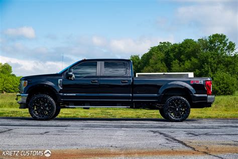 Leveled 2019 Ford F 250 With 22×10 Mo962 Wheels And Readylift Leveling Kit Krietz Auto